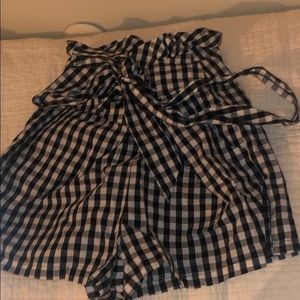 American Eagle Paper Bag Shorts Flowy Gingham